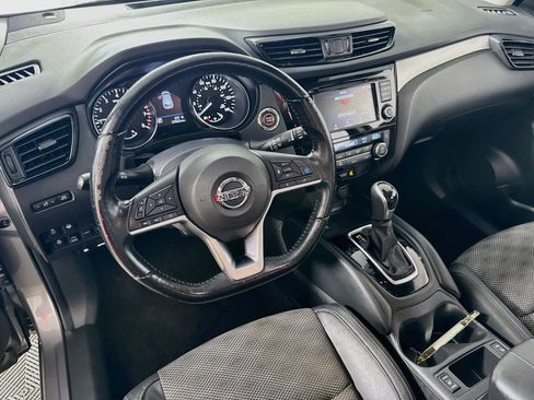 Used 2020 Nissan Rogue Sport SV w/ Technology Package AWD/4WD image 23