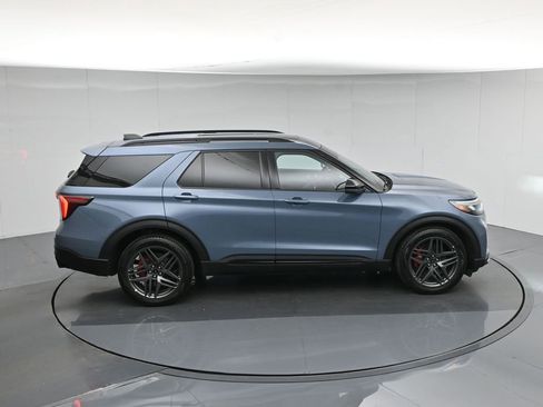Used 2025 Ford Explorer ST w/ Sun And Sound Package AWD/4WD image 43