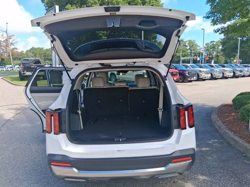 Used 2024 Kia Sorento S w/ Panoramic Sunroof Package FWD image 20