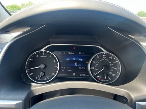 Used 2018 Nissan Murano SV w/ Premium Package AWD/4WD image 13