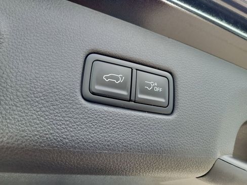 New 2026 Kia Carnival EX FWD image 14
