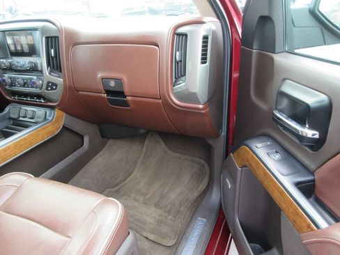 Used 2014 Chevrolet Silverado 1500 High Country w/ High Country Premium Package AWD/4WD image 12