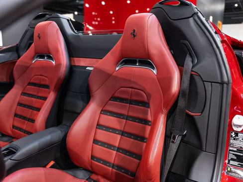 Certified 2022 Ferrari SF90 Spider AWD/4WD image 4