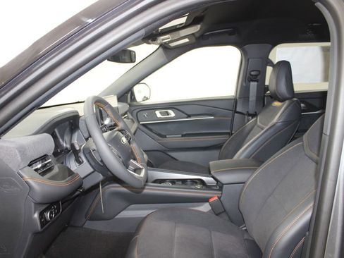 New 2026 Ford Explorer Tremor w/ Tremor Convenience Package AWD/4WD image 18