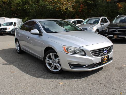 Used 2015 Volvo S60 T5 Premier image 4