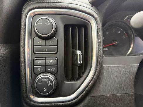 Used 2023 Chevrolet Silverado 2500 LT w/ Convenience Package image 4