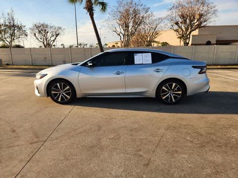 Used 2019 Nissan Maxima 3.5 SV w/ Floor Mat Group image 3