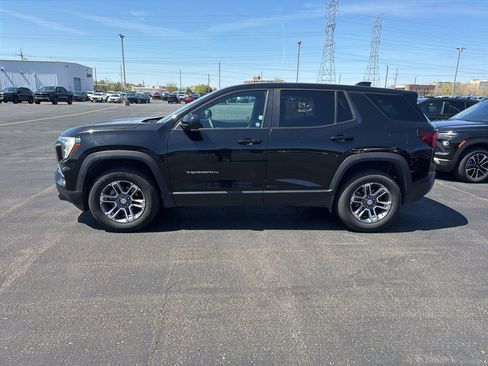 Used 2025 GMC Terrain Elevation image 1