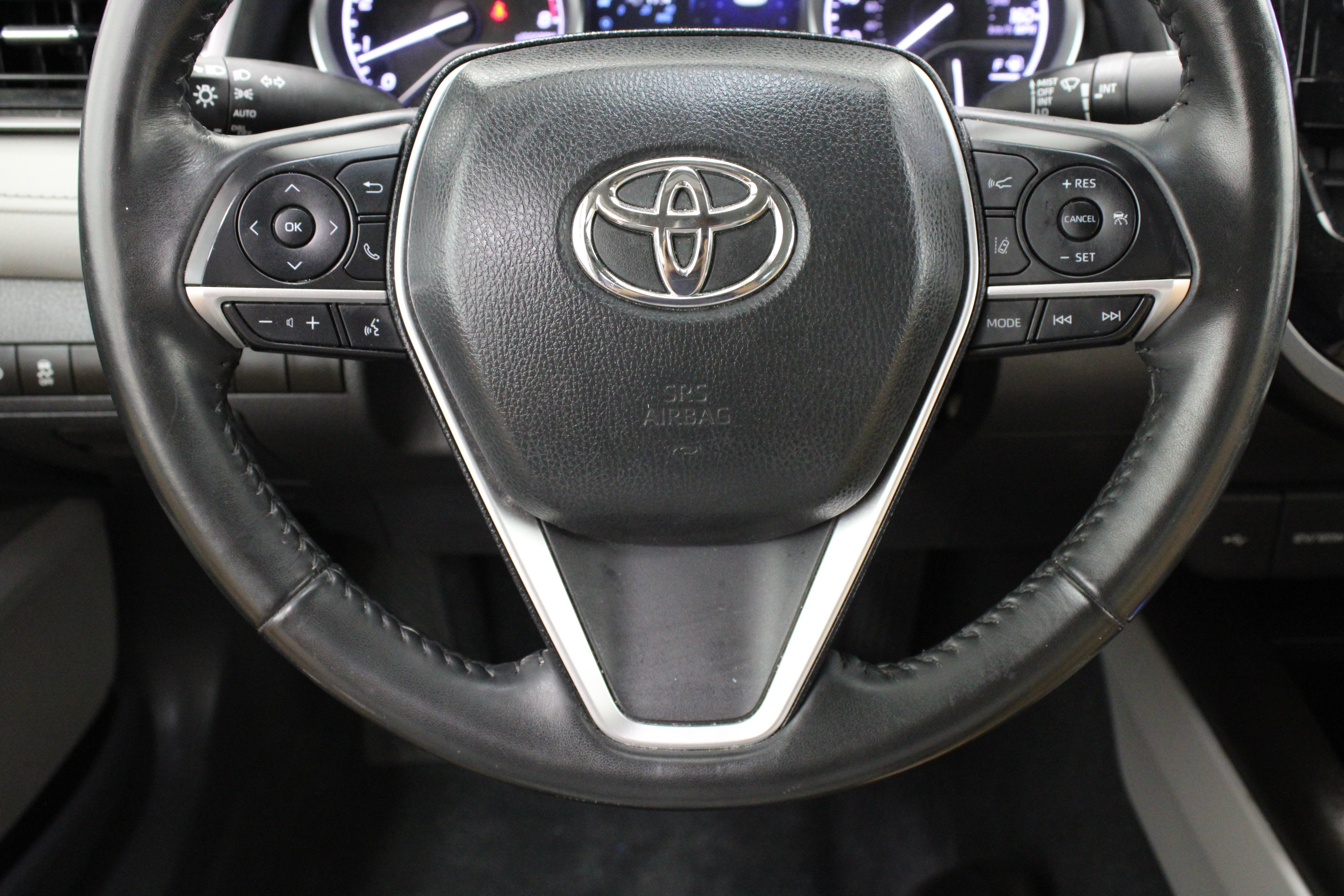 Used 2023 Toyota Camry XLE FWD image 25