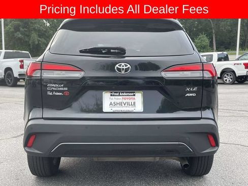 Used 2025 Toyota Corolla Cross XLE AWD/4WD image 4