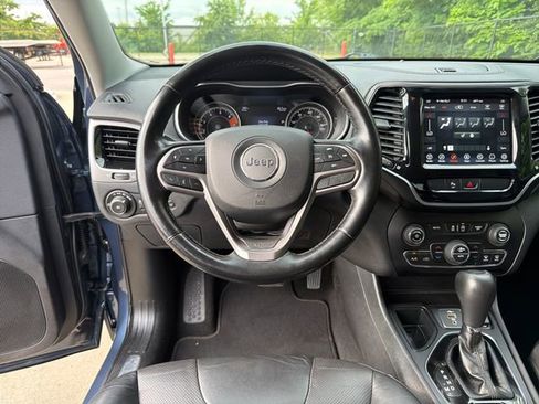 Used 2020 Jeep Cherokee Limited FWD image 16