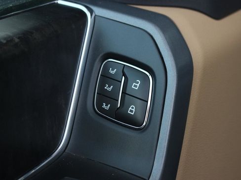 Used 2023 Ford F250 Lariat w/ Sport Appearance Package AWD/4WD image 14
