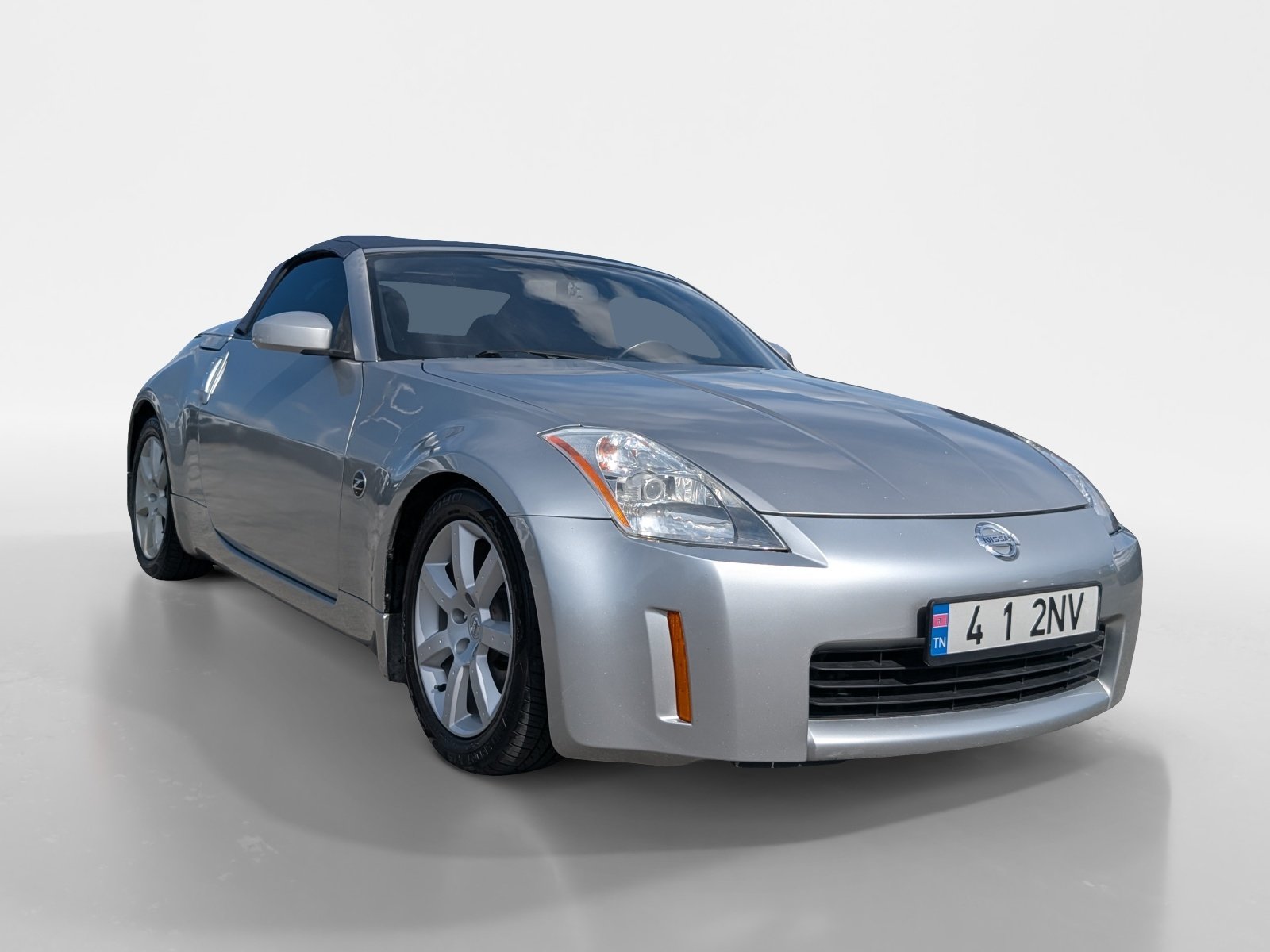 Used 2004 Nissan 350Z Enthusiast RWD image 2