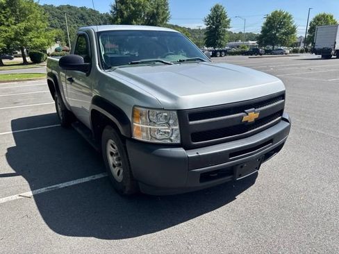 Used 2013 Chevrolet Silverado 1500 W/T AWD/4WD image 2