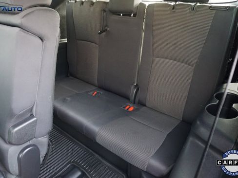 Used 2022 Toyota Highlander L image 22