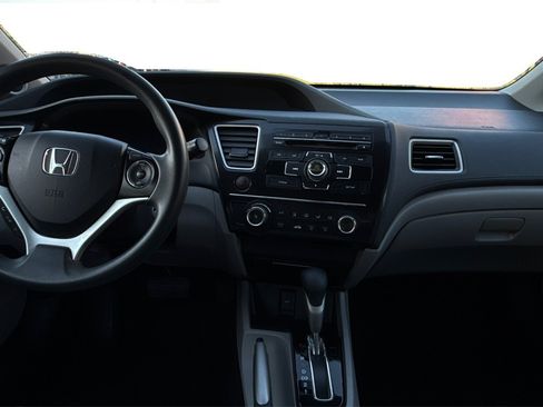 Used 2013 Honda Civic LX image 21