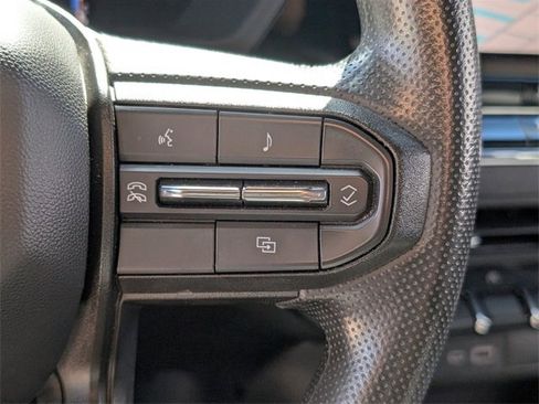 Used 2023 Chevrolet Colorado Trail Boss w/ Technology Package image 25