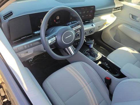Certified 2026 Hyundai Kona SE FWD image 6