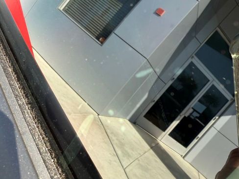 Used 2022 GMC Sierra 1500 AT4X image 62