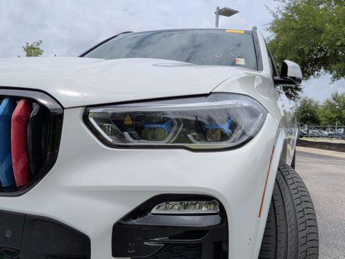 Used 2021 BMW X5 sDrive40i w/ M Sport Package RWD image 3
