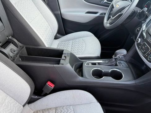 Used 2023 Chevrolet Equinox LS w/ LS Convenience Package FWD image 14