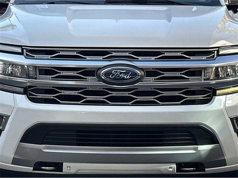 Used 2023 Ford Expedition Max Platinum image 45