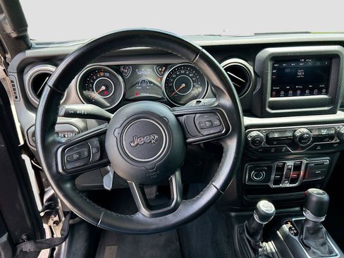 Used 2022 Jeep Wrangler Unlimited Sport AWD/4WD image 36