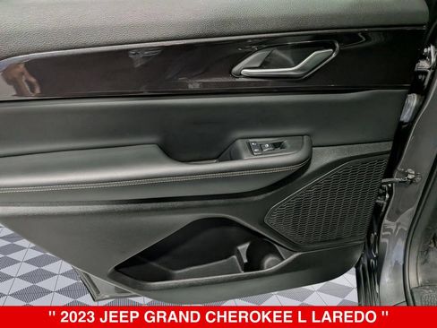 Used 2023 Jeep Grand Cherokee L Laredo w/ Luxury Tech Group I AWD/4WD image 27