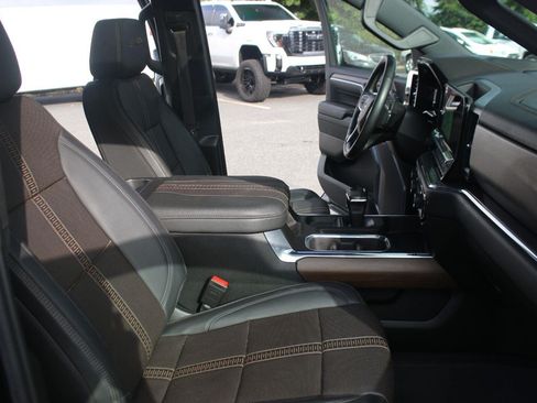 Used 2024 Chevrolet Silverado 1500 High Country w/ Midnight Edition AWD/4WD image 37