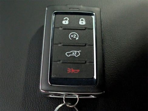 New 2025 Jeep Grand Cherokee Altitude image 31