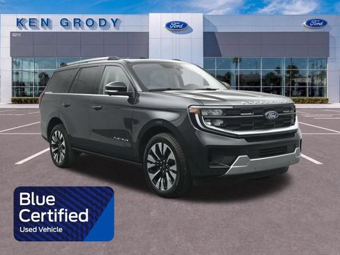 Certified 2025 Ford Expedition Platinum w/ Driver's Package AWD/4WD image 1