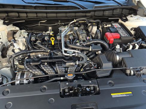 Certified 2024 Nissan Altima 2.5 SV w/ SV Premium Package image 19