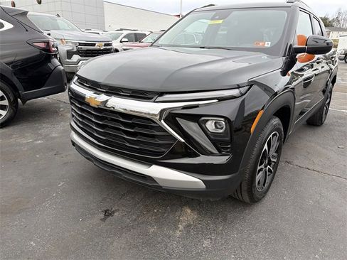 Used 2025 Chevrolet TrailBlazer LT image 10