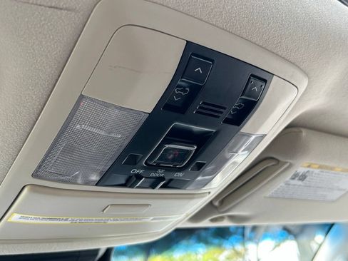 Used 2022 Lexus GX 460 Premium w/ Premium Package AWD/4WD image 30
