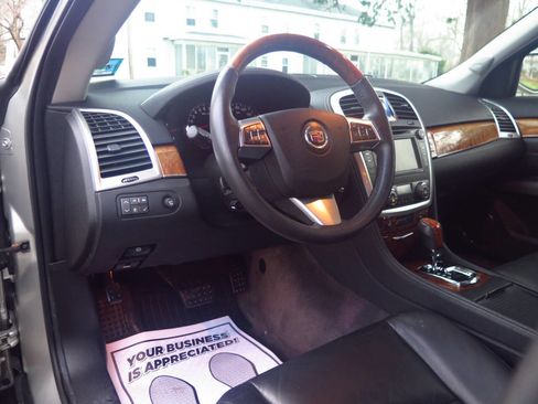 Used 2008 Cadillac SRX AWD w/ Utility Package image 8