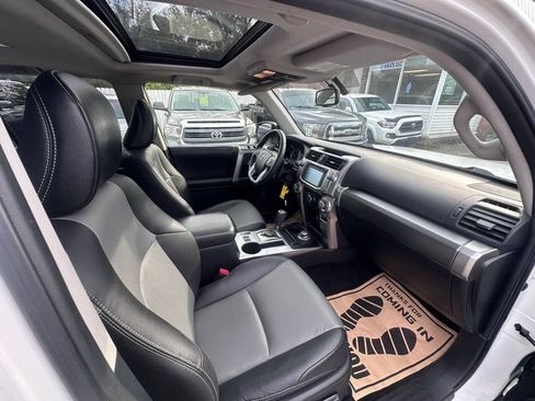 Used 2016 Toyota 4Runner SR5 Premium AWD/4WD image 13