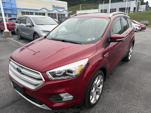 Used 2019 Ford Escape Titanium AWD/4WD image 16
