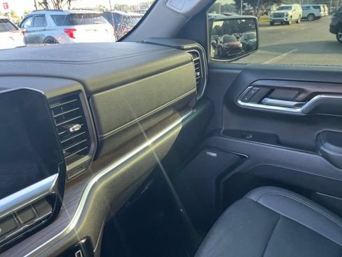 Used 2024 GMC Sierra 1500 SLT w/ SLT Premium Plus Package AWD/4WD image 27