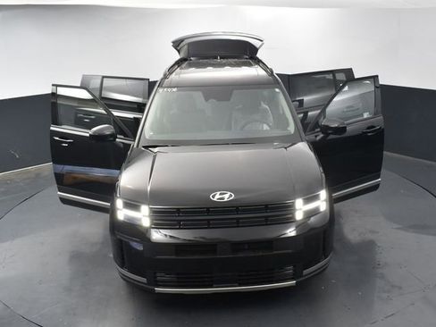 Used 2025 Hyundai Santa Fe Limited FWD image 37