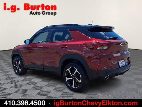 Used 2022 Chevrolet TrailBlazer RS w/ Sun and Liftgate Package AWD/4WD image 4