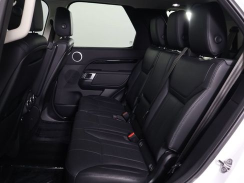 Used 2020 Land Rover Discovery SE AWD/4WD image 31