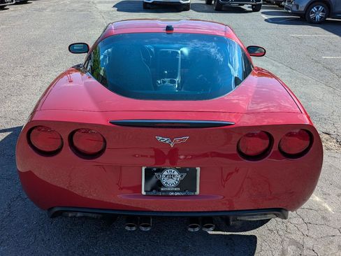 Used 2005 Chevrolet Corvette Coupe w/ Preferred Equipment Group RWD image 8