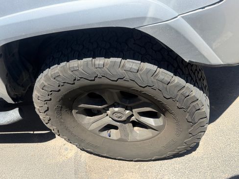 Used 2017 Toyota 4Runner SR5 RWD image 6