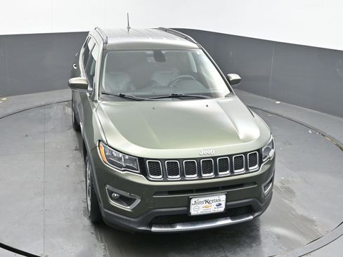 Used 2019 Jeep Compass Limited image 31