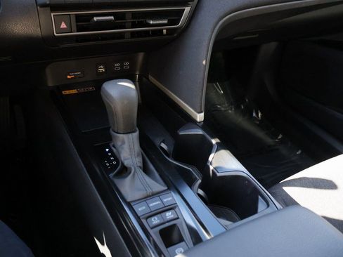 Used 2025 Toyota Camry LE image 36