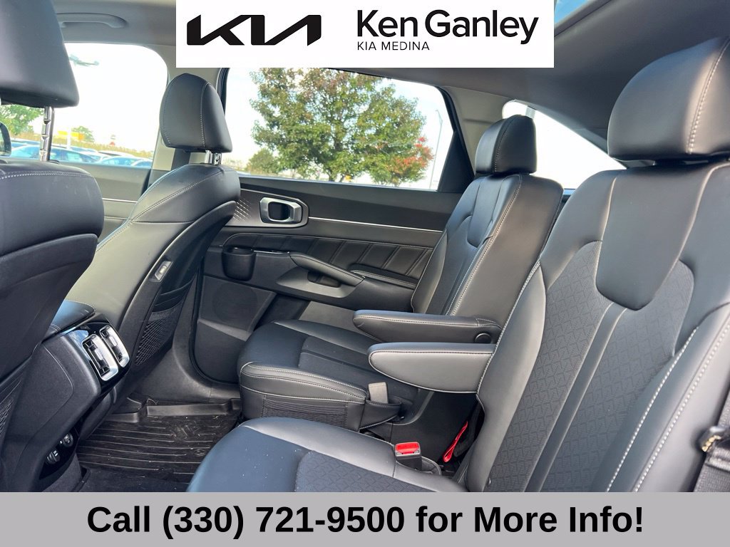 Certified 2023 Kia Sorento SX AWD/4WD image 11