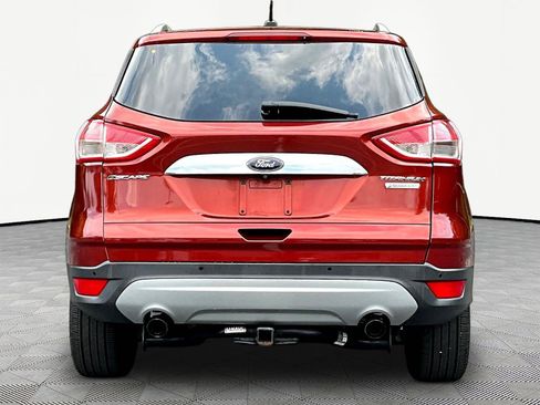 Used 2015 Ford Escape Titanium FWD image 5