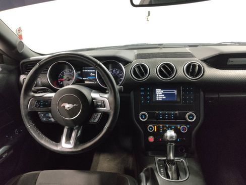 Used 2019 Ford Mustang Coupe RWD image 22
