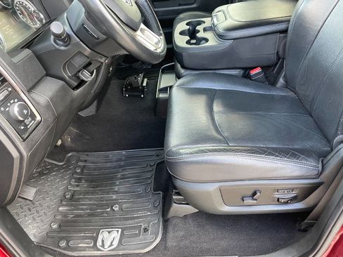 Used 2018 RAM 2500 Laramie w/ Sport Appearance Group image 19