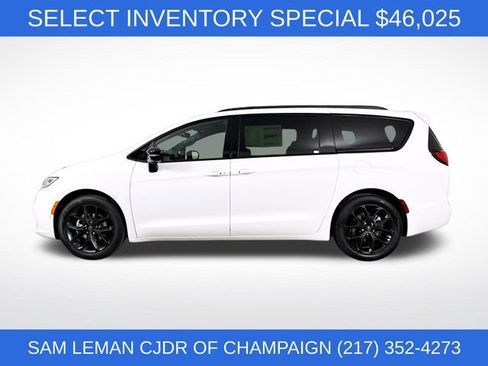 New 2026 Chrysler Pacifica Limited w/ S Appearance Package FWD image 4